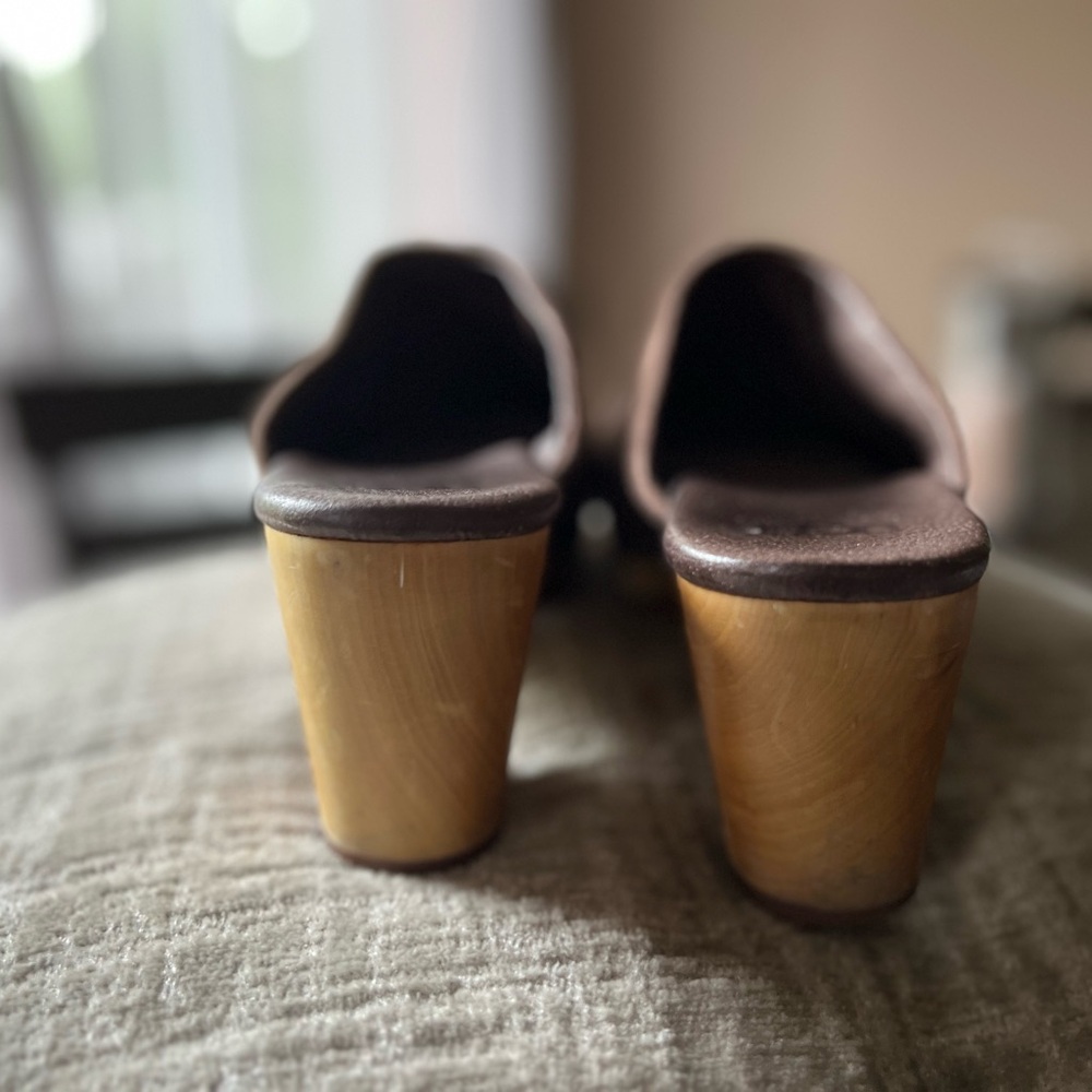 Size 9: UGG Suede Studded Accents Mules - Picture 9 of 11